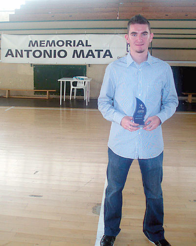David Mata, hijo de Antonio, una institución en San Blas-Canillejas. David Mata, hijo de Antonio, una institución en San Blas-Canillejas.