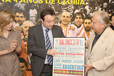 Cartel del primer mundial de baloncesto. Cartel del primer mundial de baloncesto.