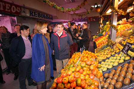 La alcaldesa de Madrid, Ana Botella, en Canillejas