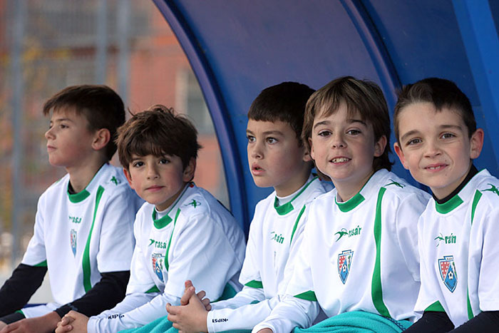 Los benjamines de Cristian Gómez han ganado el primer torneo de la temporada en Canillas. El año pasado, siendo prebenjamines, se proclamaron campeones en Cotorruelo.